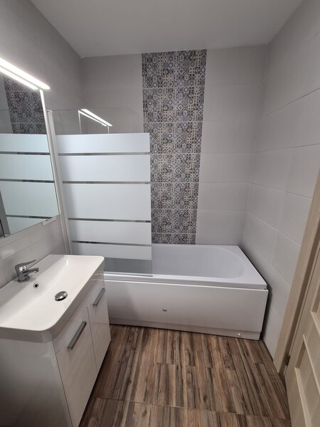 Obor, Colentina, Doamna Ghica, Bloc Nou, langa Penny Market,